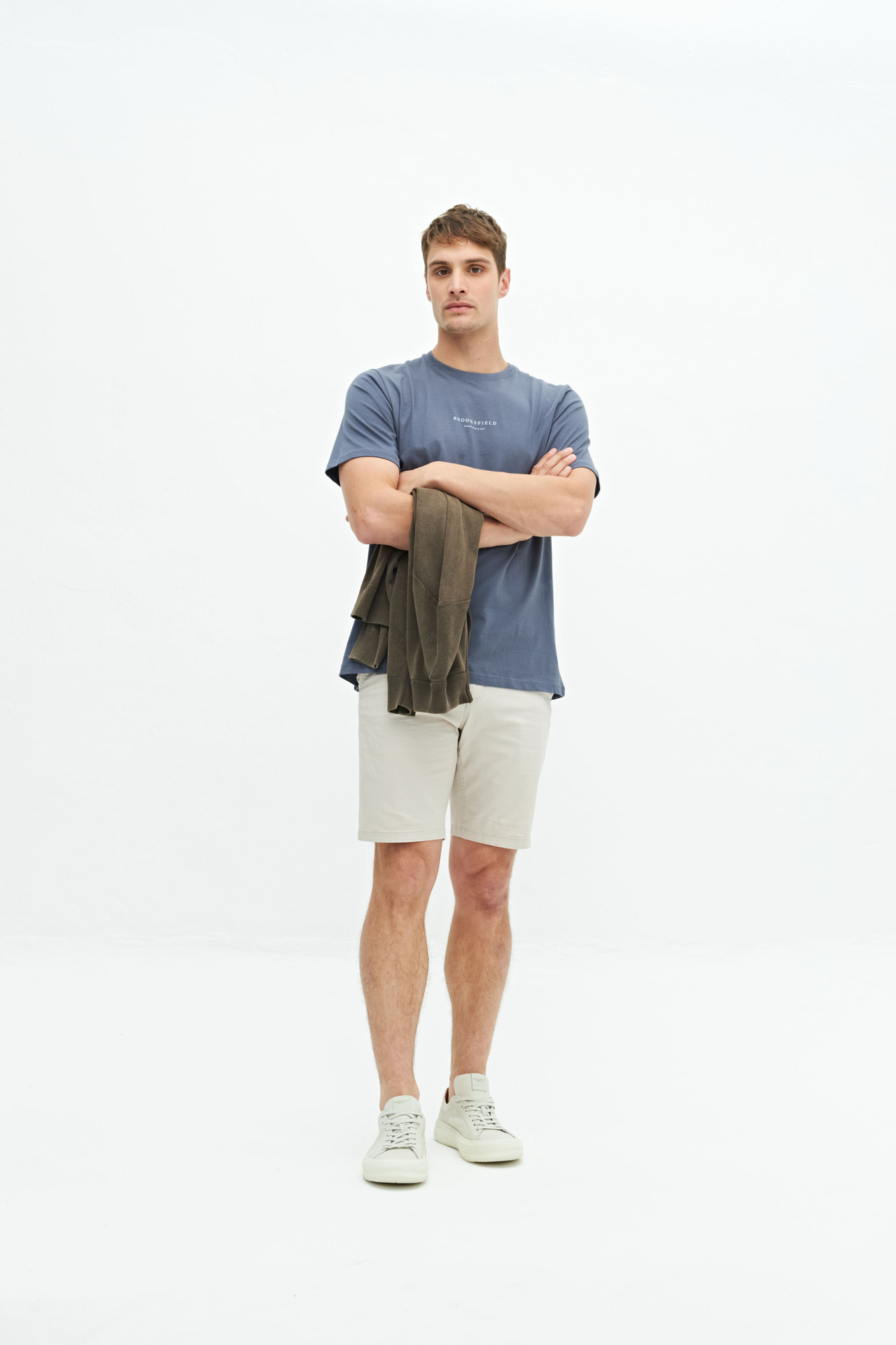 REMERA OLIVIER