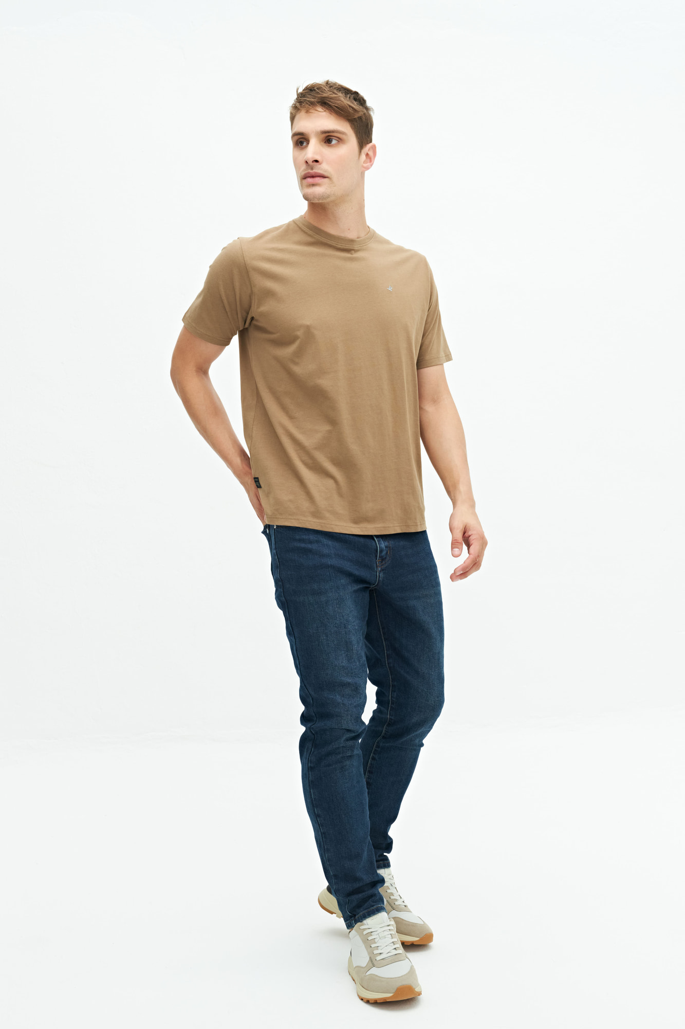 REMERA HANDAL