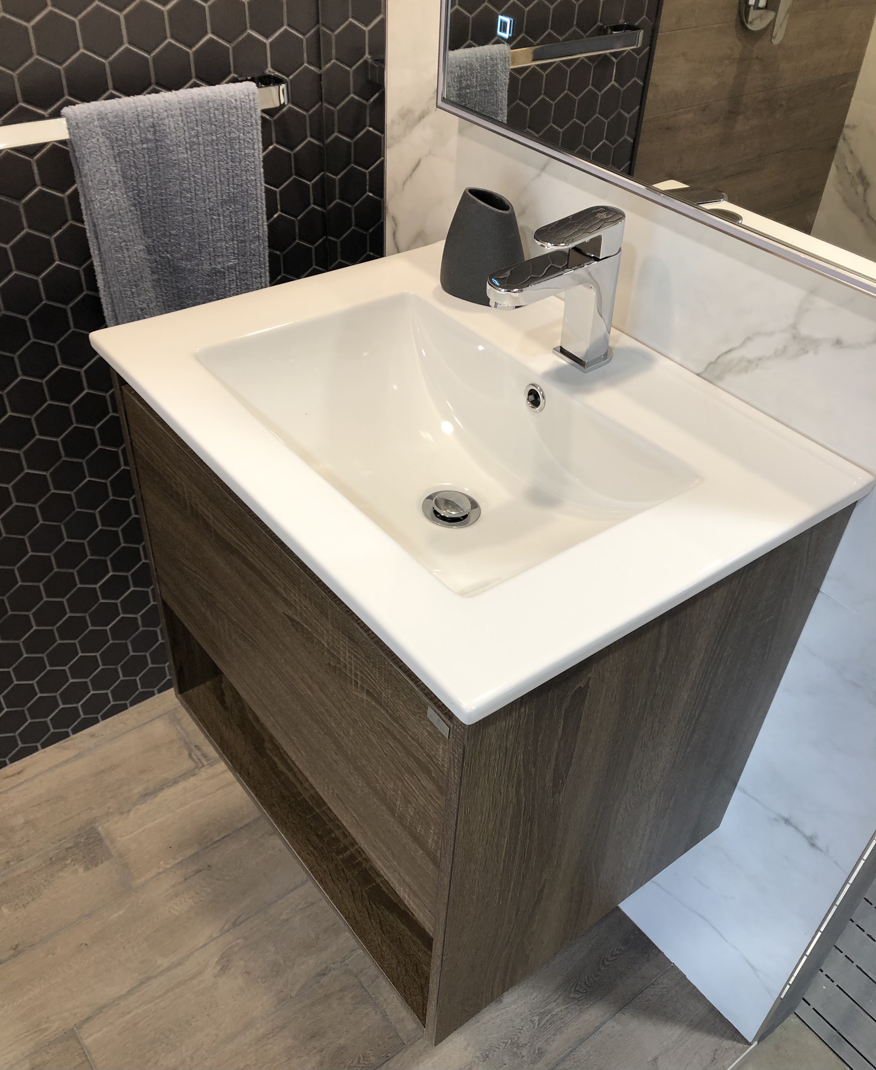 KLIPEN EC-1958/60 DARK OAK MUEBLE 61X47 C/BACHA SIN VALV