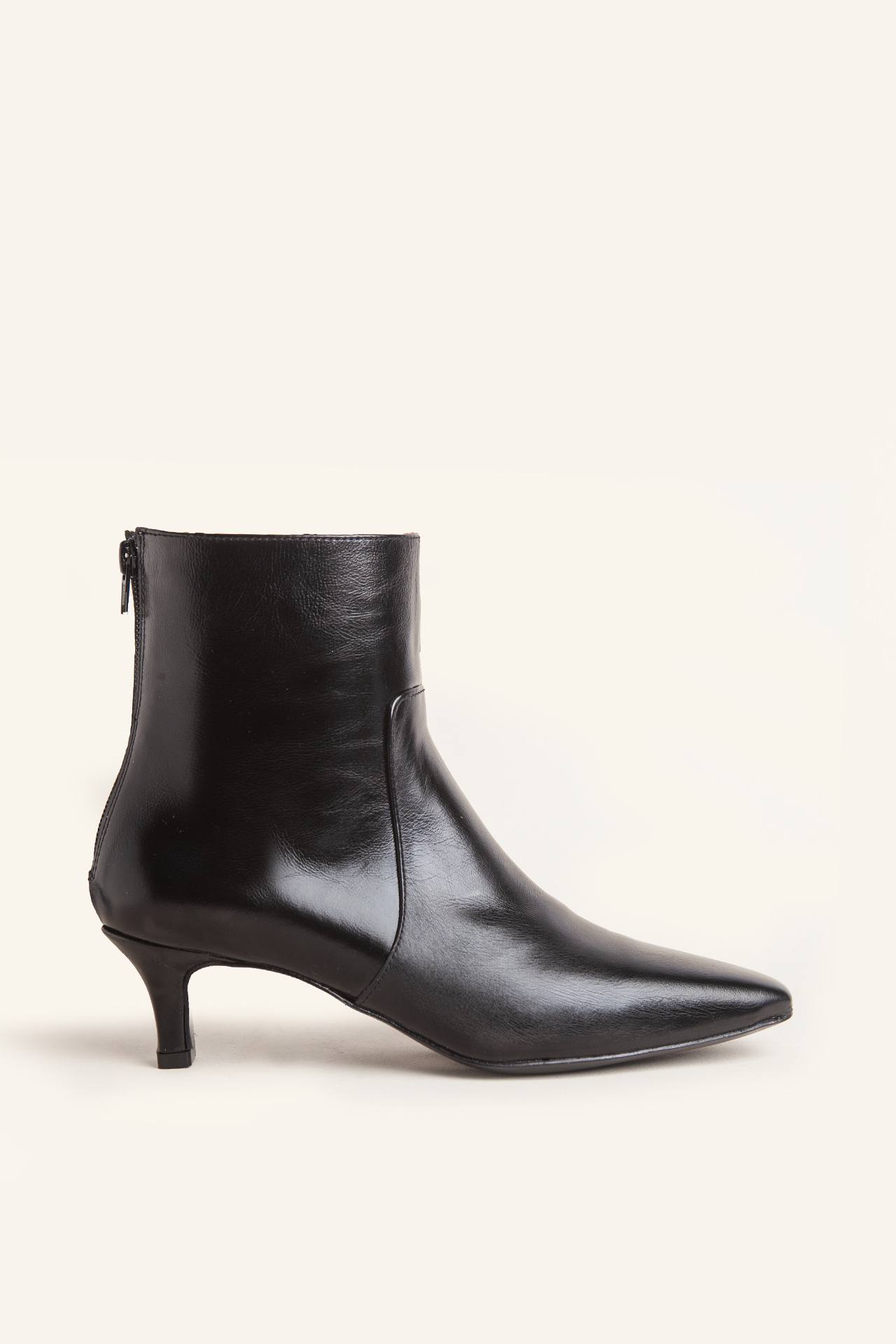 Bota May